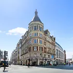Piccadilly St James Soho 1 Bedroom Sleep 7 Vr10